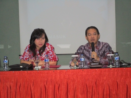 Prof. Dr. Chandra Wijaya, M.Si, M.M. Guru Besar Pasca Sarjana Fakultas Ekonomi Universitas Indonesia (Doktor Cum Laude)